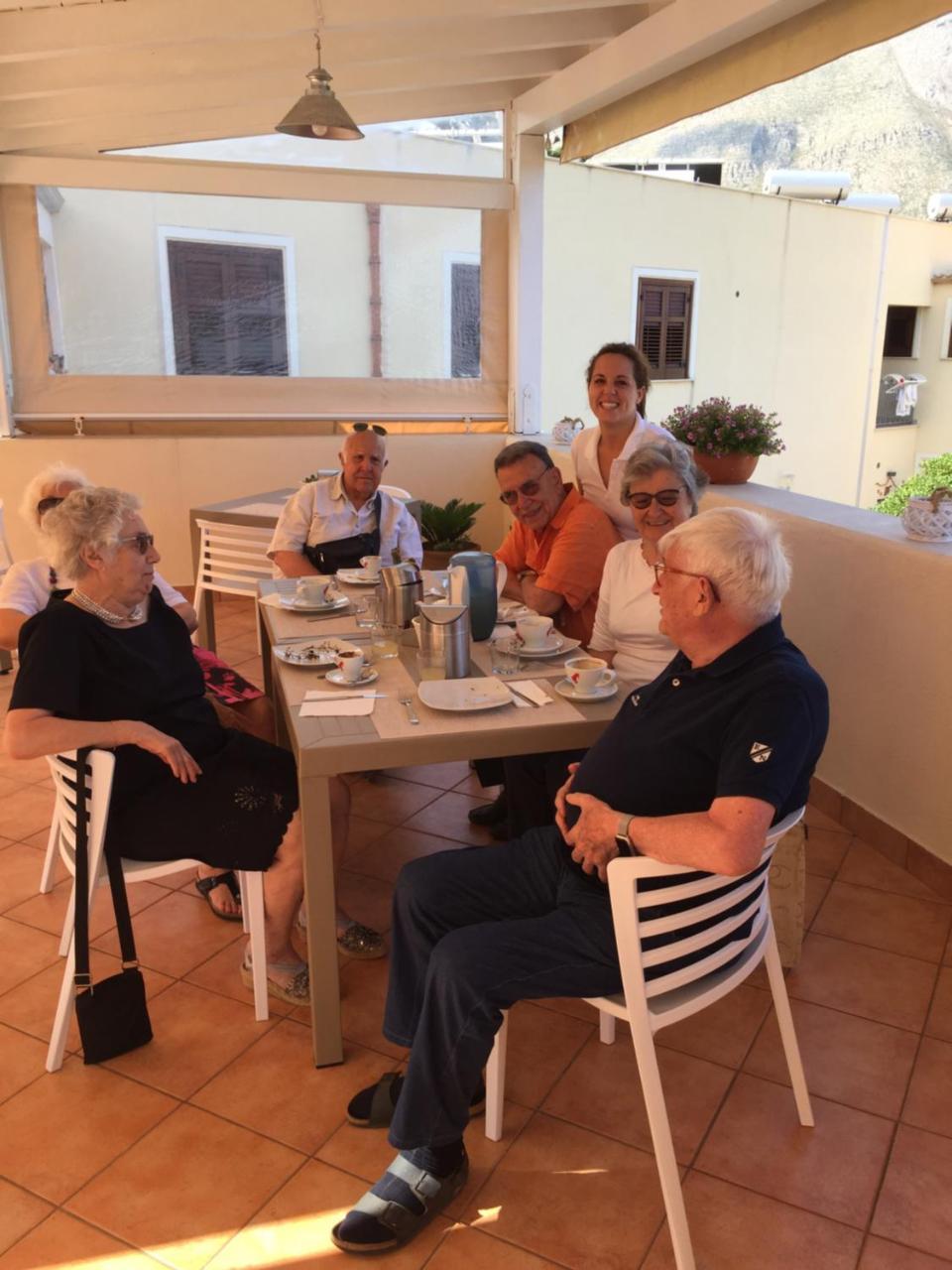Hotel Cala Di Ponente à Castelluzzo Extérieur photo